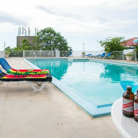 Montego Bay Club Apartments מראה חיצוני תמונה