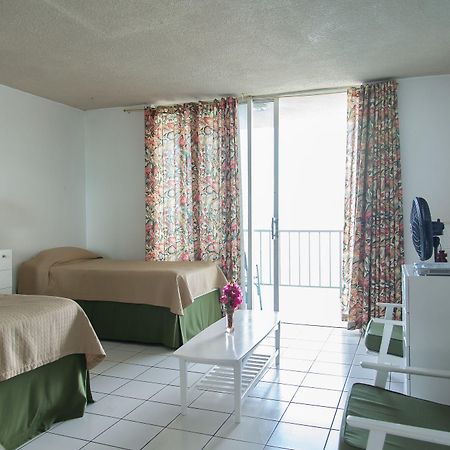 Montego Bay Club Apartments מראה חיצוני תמונה