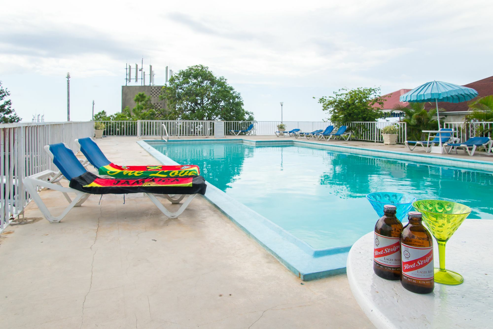 Montego Bay Club Apartments מראה חיצוני תמונה